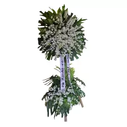Pure Serenity Condolence Wreath