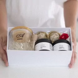 Ádel Personalized Valentine’s Box