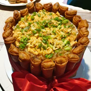 Chicken Garlic Sotanghon Savory Cake - Family - Online Gift Delivery ...