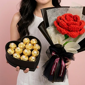 Giant Crochet Rose Sweet Bundle