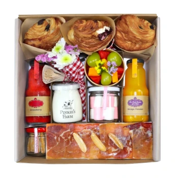 Love Breakfast Gourmet Box