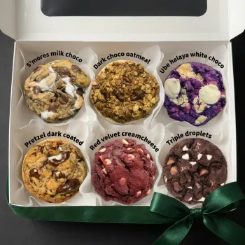 Signature Chunky Cookies Collection