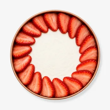 Strawberry Desire Cake in Can
