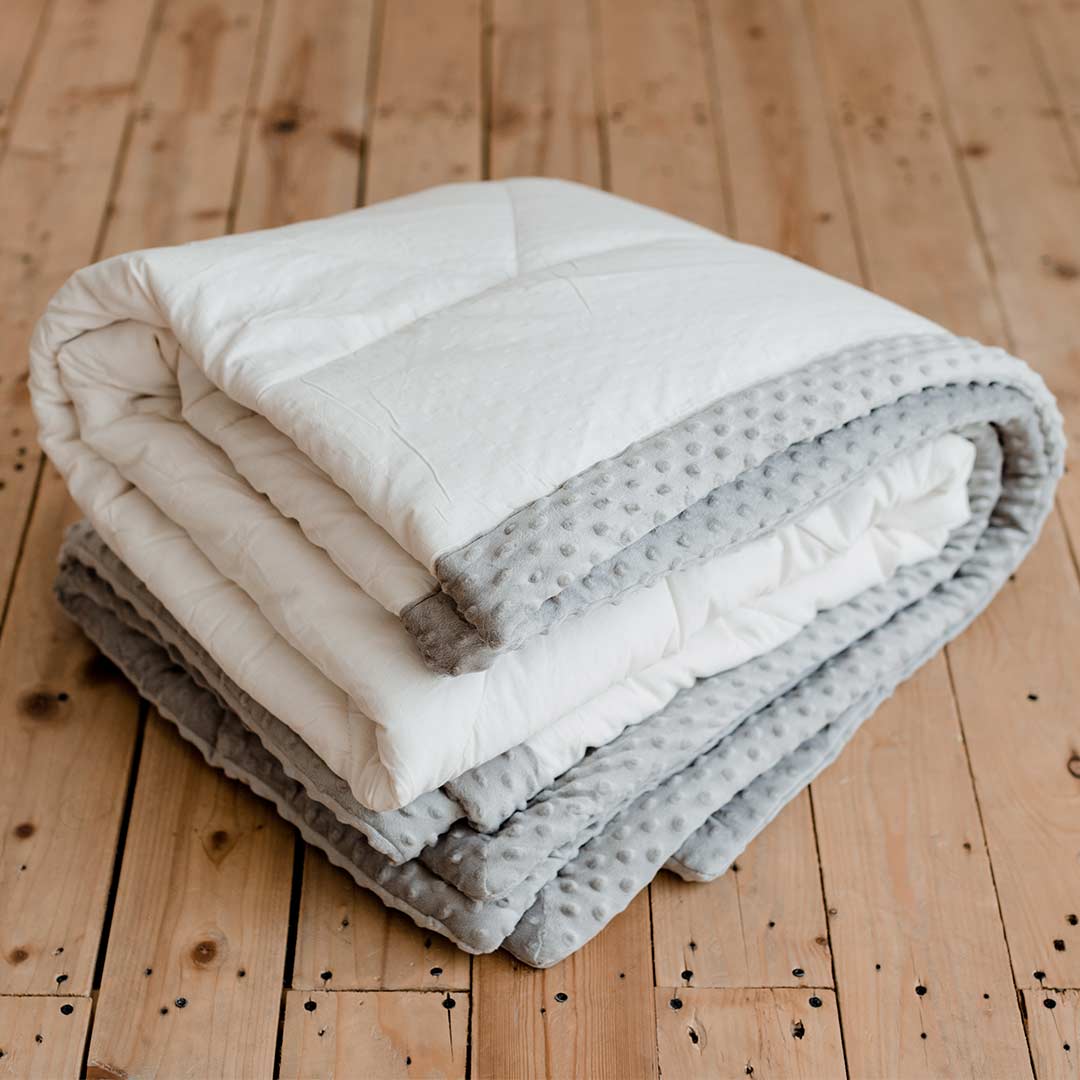 Fluffy Blanket Set in Cream for Sale Philippines FlowerStore.ph