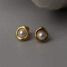 Blaize Pearl Earrings - Standard