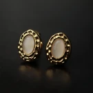 Amira Oval Pearl Stud Earrings - Standard