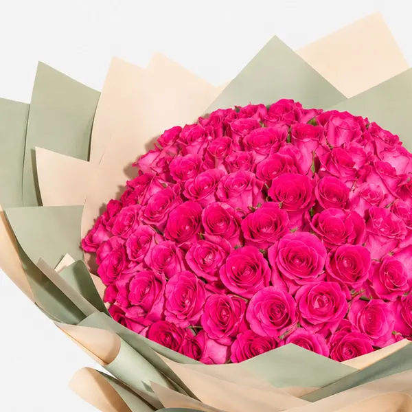 Blush Symphony (100 Pink Roses) 2
