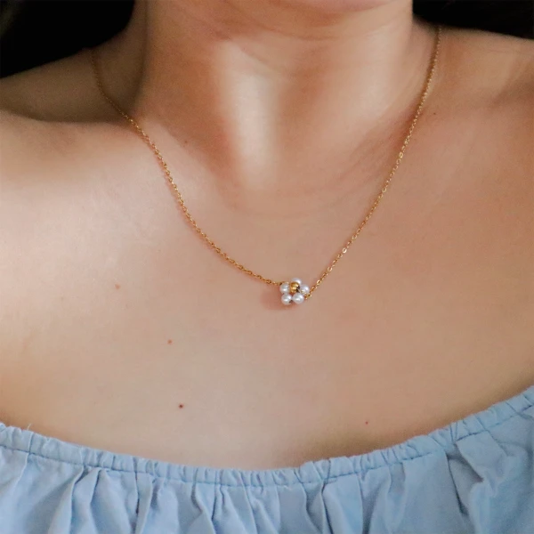 Sophia Flower Necklace - Standard