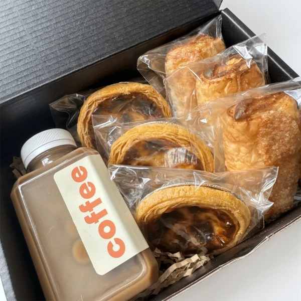 Coffee Bliss & Pastry Gift Set - Standard