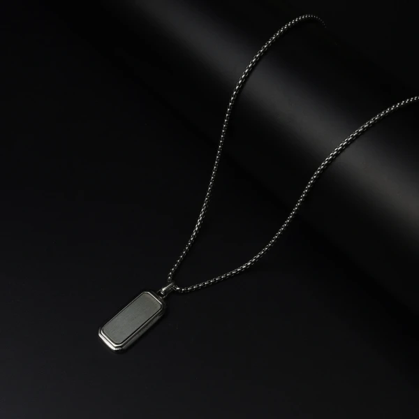 Roderic Pendant Necklace - Standard