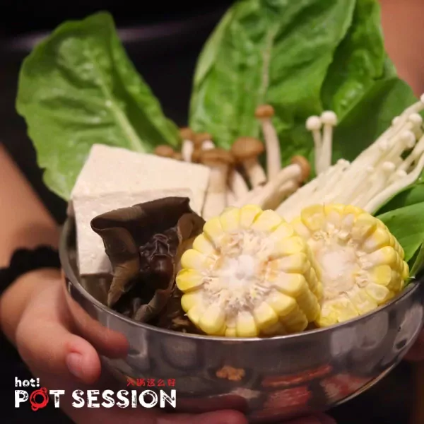 Unlimited Hot Pot Family Lunch Pass for 4 by Hot Pot Session - Weekdays: Mon - Thurs