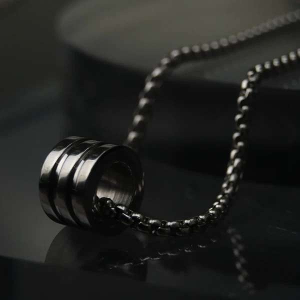 Lysand Barrel Pendant Necklace - Standard