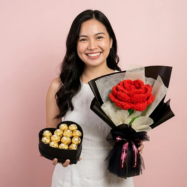 Giant Crochet Rose Sweet Bundle - Standard