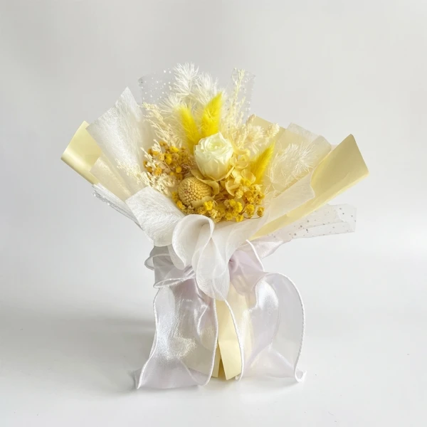 Carrie Mini Bouquet - Standard