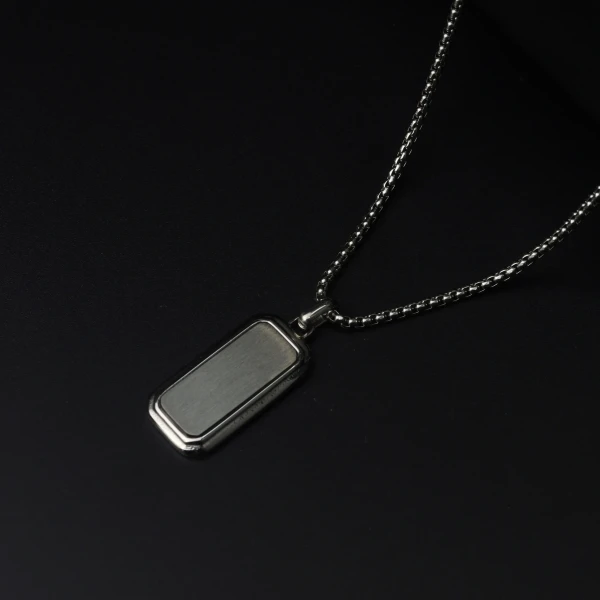 Roderic Pendant Necklace - Standard