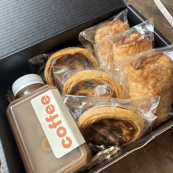 Café Bliss & Pastry Gift Set - default