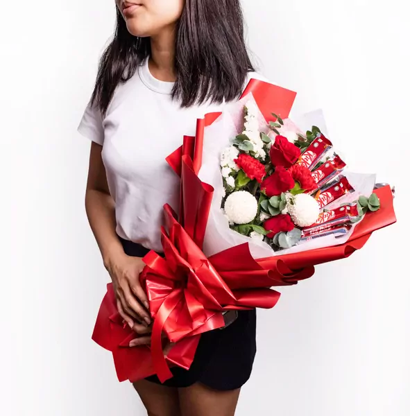 KitKat Love Blooms - Standard