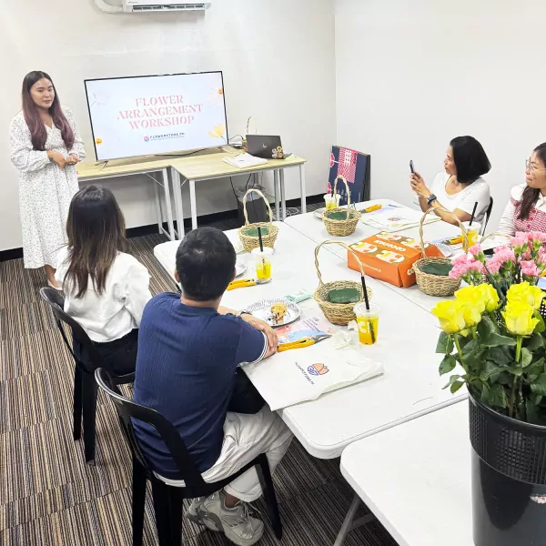 Flower Arrangement Workshop from FlowerStore.ph - 1 Pax