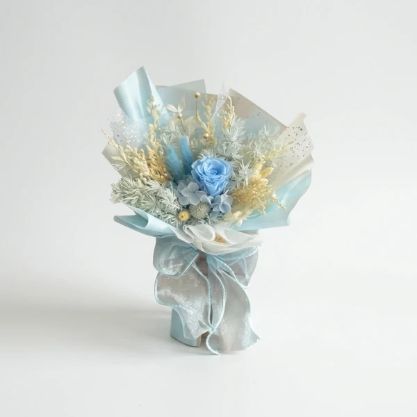 Baccara Mini Bouquet - Standard
