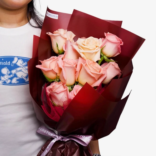 Heartfelt Blush (12 Ecuadorian Roses) - Standard