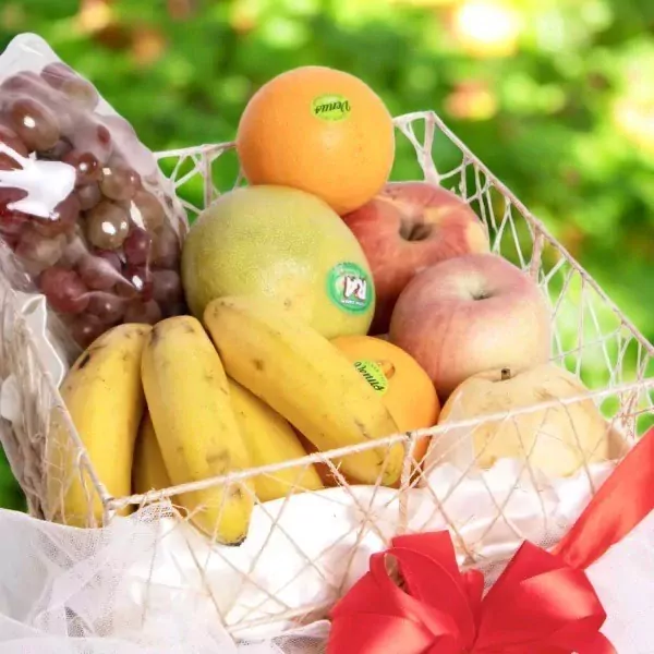 Deluxe Fresh Fruit Basket - Standard