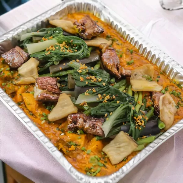 Beef & Tripe Kare-Kare w/ Gourmet Bagoong - Large