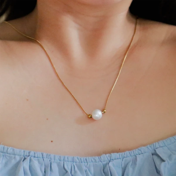 Clara White Bead Necklace - Standard