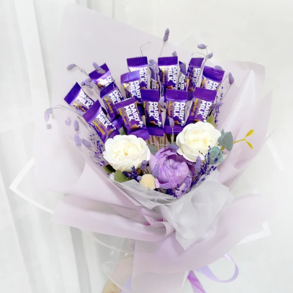 XOXO, Mauve Chocolate Bouquet - standard