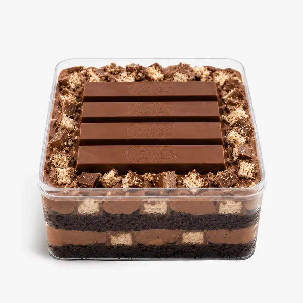 KitKat Cake 4