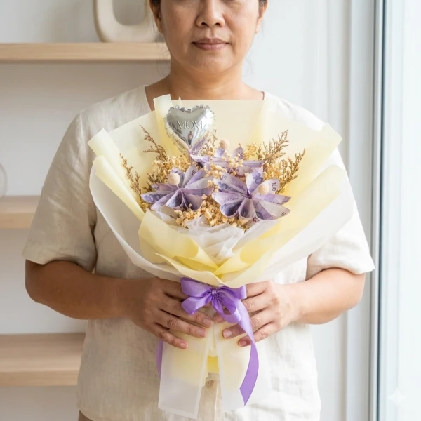 Sunday Bloom Money Bouquet - Standard