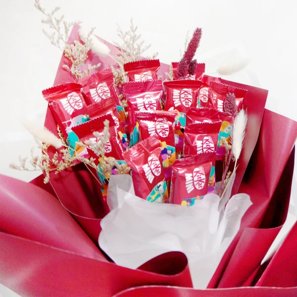 XOXO, Rouge Chocolate Bouquet - standard
