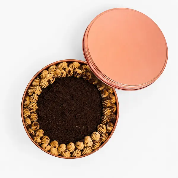 Mocha Desire Cake in Can 3