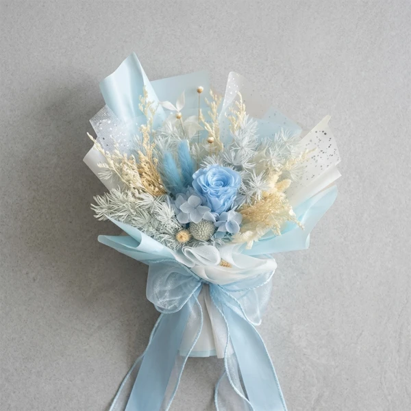 Baccara Mini Bouquet - Standard