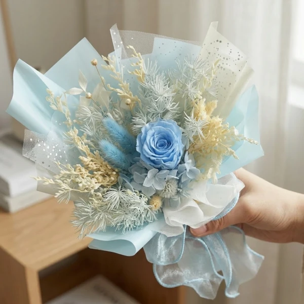 Baccara Mini Bouquet - Standard