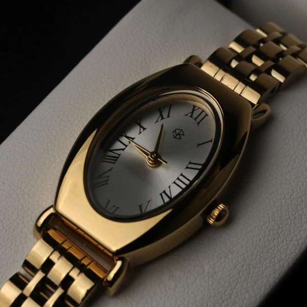 Avelyn Retro Oval Thin Strap Watch - Standard