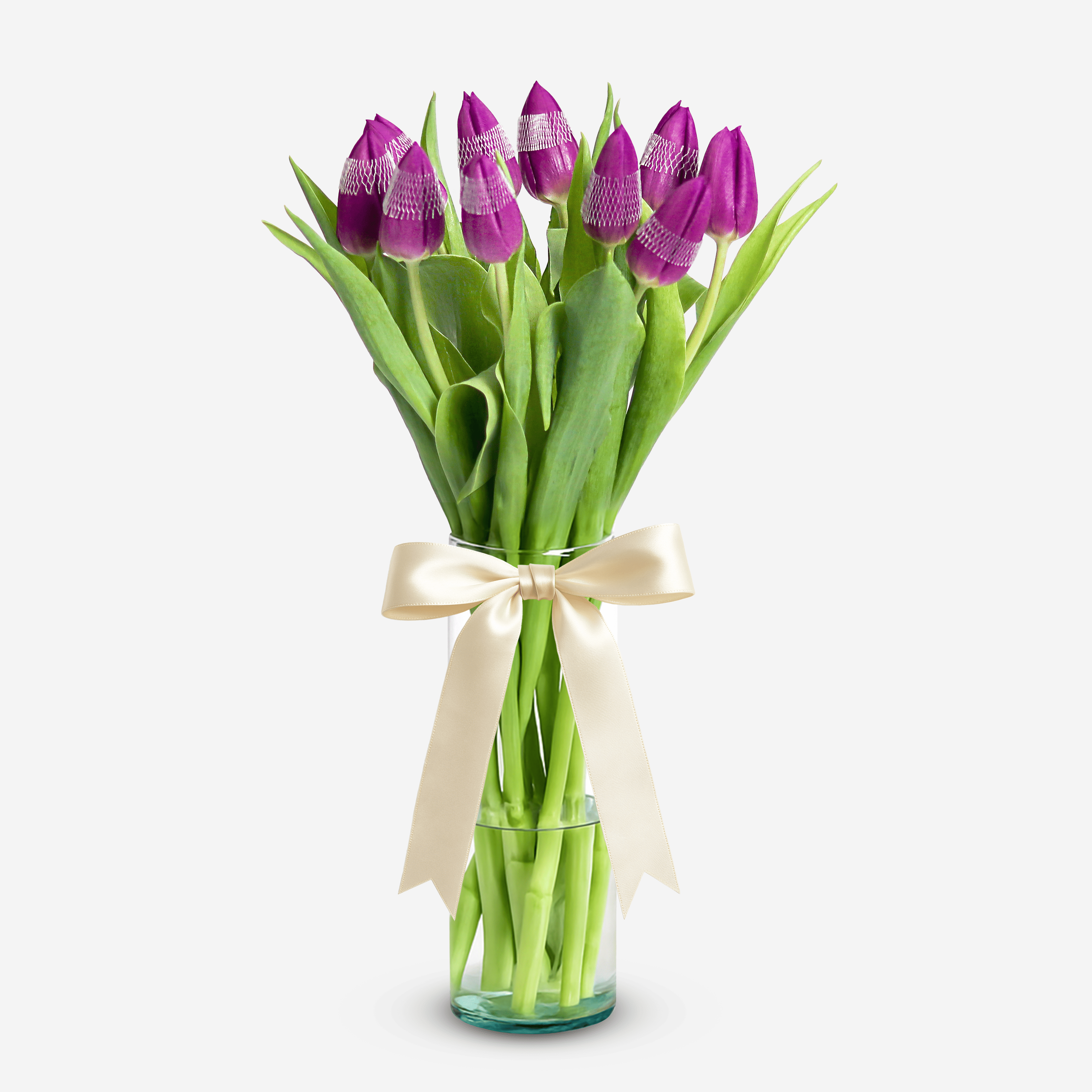 Graceful and refined, this bouquet makes the perfect gesture for any occasion. Its elegant presentation and timeless charm effortlessly convey thoughtfulness and care. Bouquet Size: Approximately 19in (48cm) in height.