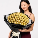 Golden Romance (99 Ferrero Rocher) - Standard