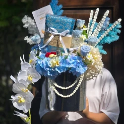 Royal Blue Songkran Gift Set