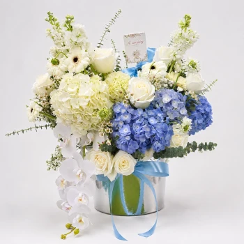 Unity in Elegance Vase (orchid)