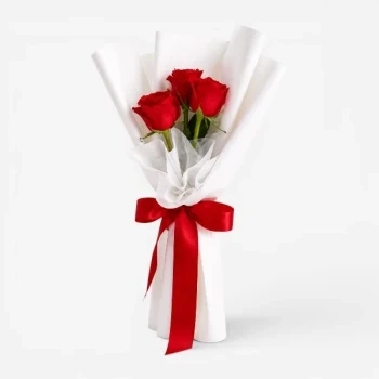 3 Red Roses Trinity