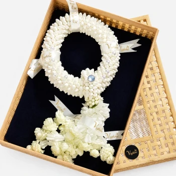 Traditional Blessing Artificial Garland Basket