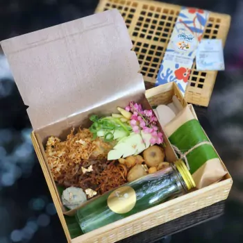 Khao Chae Set Wooden Box