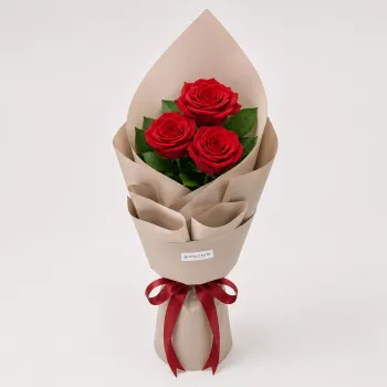 3 Red Roses of Love