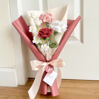 Pink Bouquet Crochet Flower
