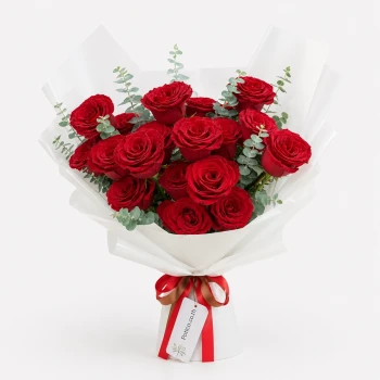 19 Red Roses Romance