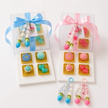 Royal Thai Dessert Set & Garland Charm