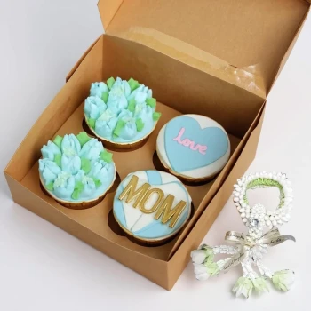 Mother's Day Cupcakes 4 Pieces