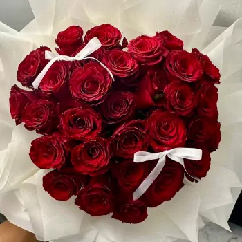 30 Red Roses Heart Bouquet.