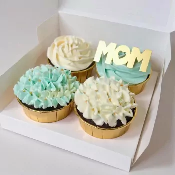 4 Cupcakes