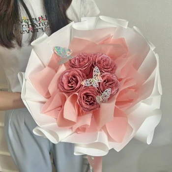 Glittery Roses Bouquet